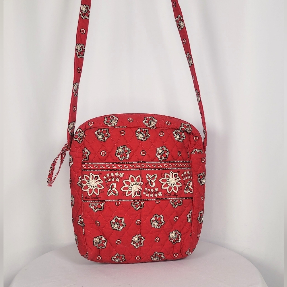 👜 Vera Bradley Red Quilted Floral Crossbody Vintage Style Cotton Shoulder Bag - Picture 3 of 9
